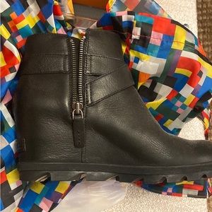 Sorel black boots size 10